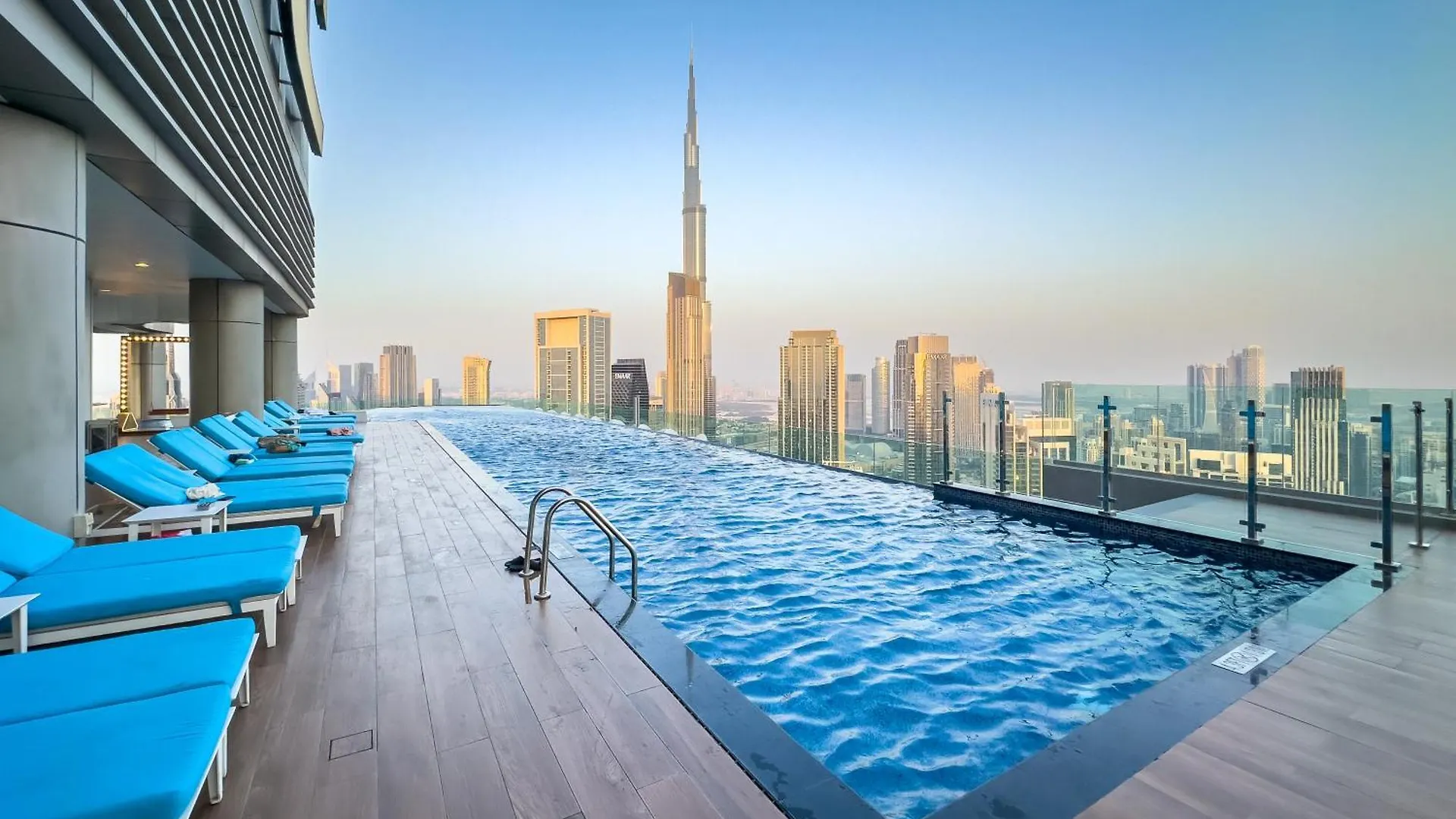 Elite Rooftop Pool And Burj Khalifa Panorama Balcony 2Br Apartment In Paramount Hotel Midtown Dubai