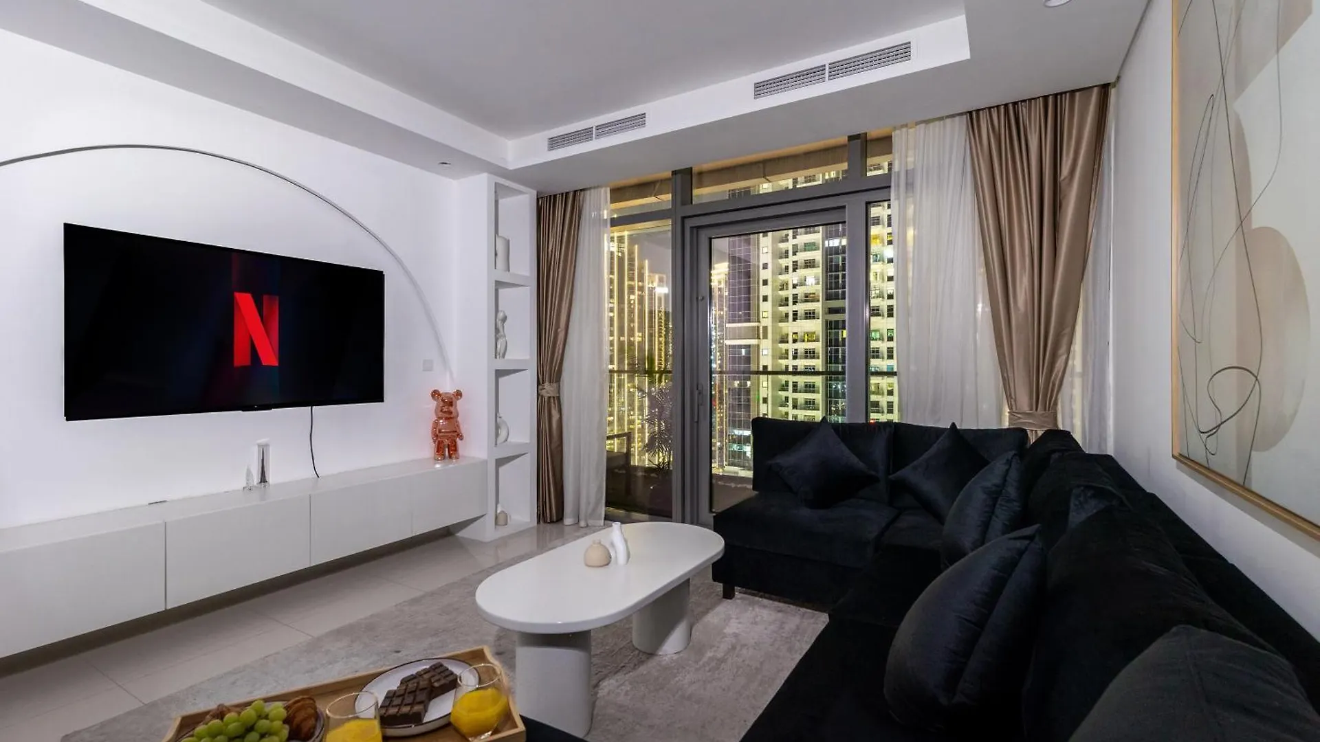 Elite Rooftop Pool And Burj Khalifa Panorama Balcony 2Br Apartment In Paramount Hotel Midtown Dubai United Arab Emirates