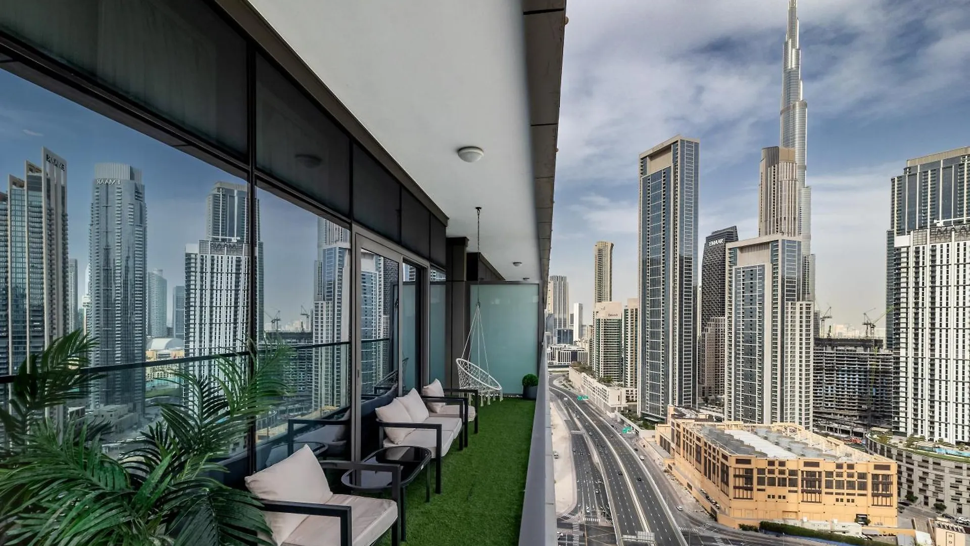Elite Rooftop Pool And Burj Khalifa Panorama Balcony 2Br Apartment In Paramount Hotel Midtown Dubai