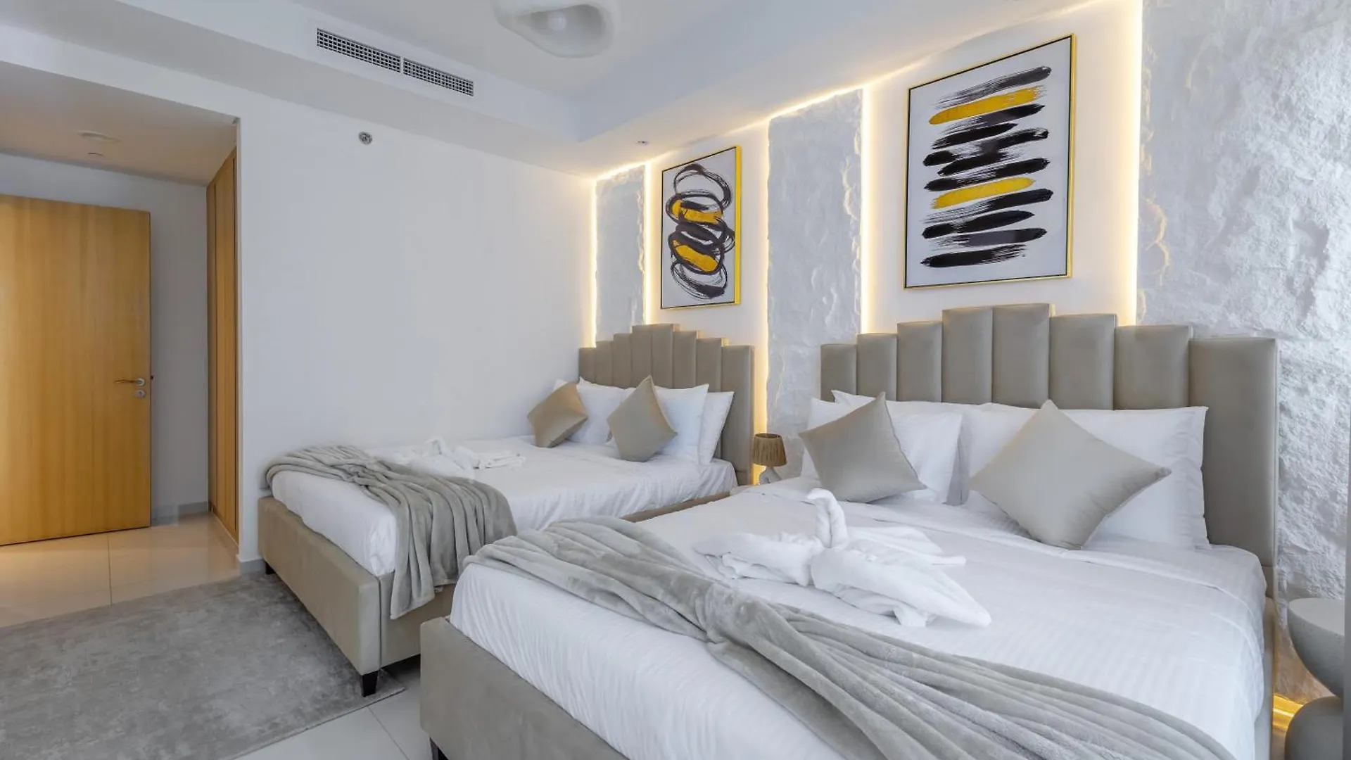 Elite Rooftop Pool And Burj Khalifa Panorama Balcony 2Br Apartment In Paramount Hotel Midtown Dubai